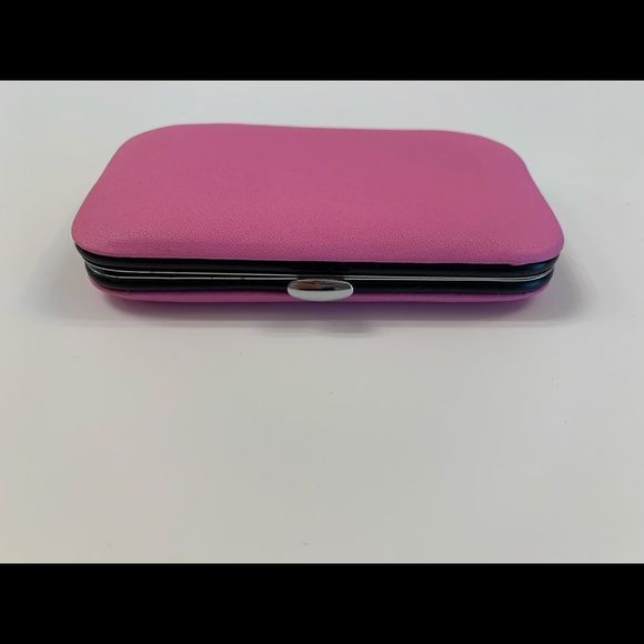 Travel Groom Set- Pink Faux Leather Shell Case - NWT - Picture 5 of 8